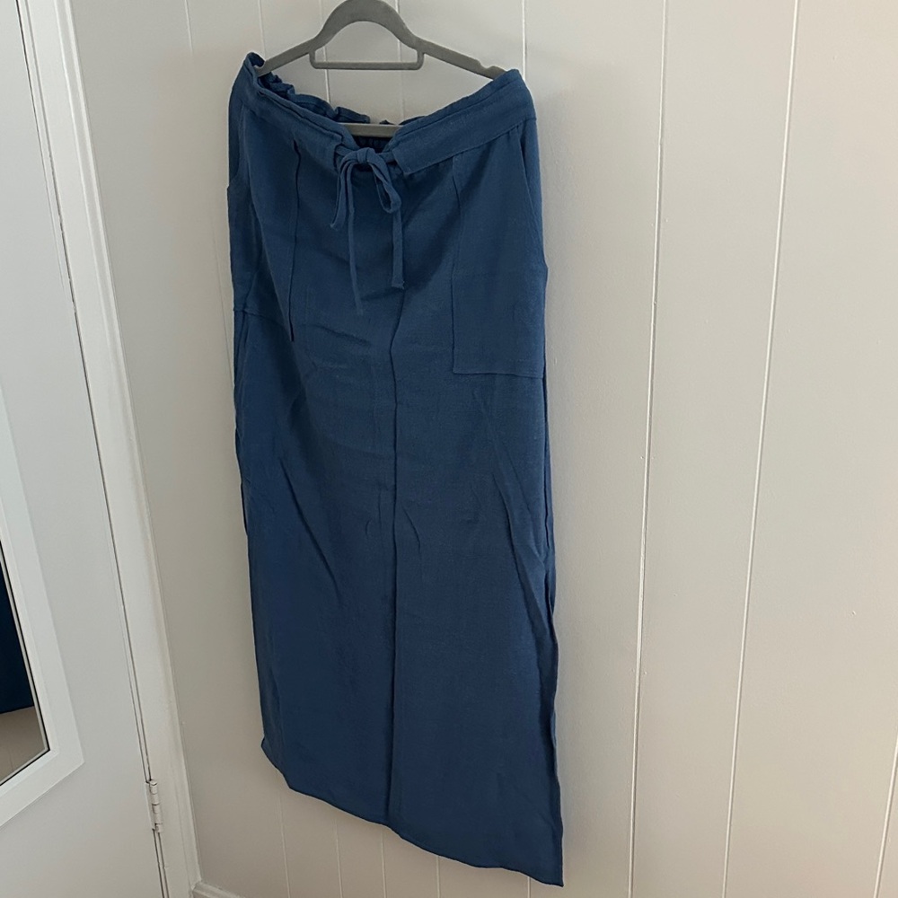 Francesca's Collections Navy Maxi Skirt